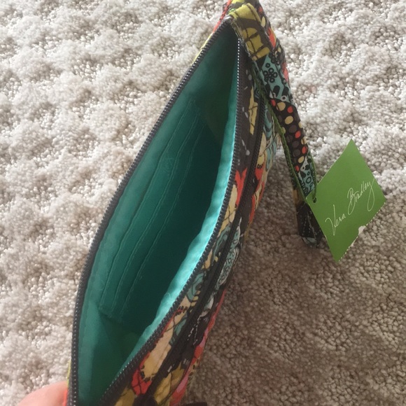 Vera Bradley clutch/ wristlet - Picture 4 of 4